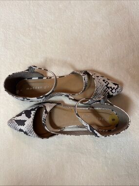 Madden Girl Pointed Toe Snake-Print Flats in Black, Gray & Cream